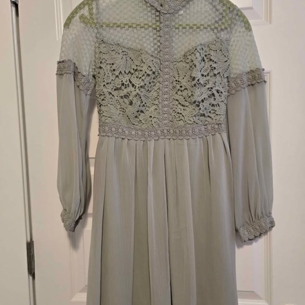 Xhilaration Sage Greeb Dress